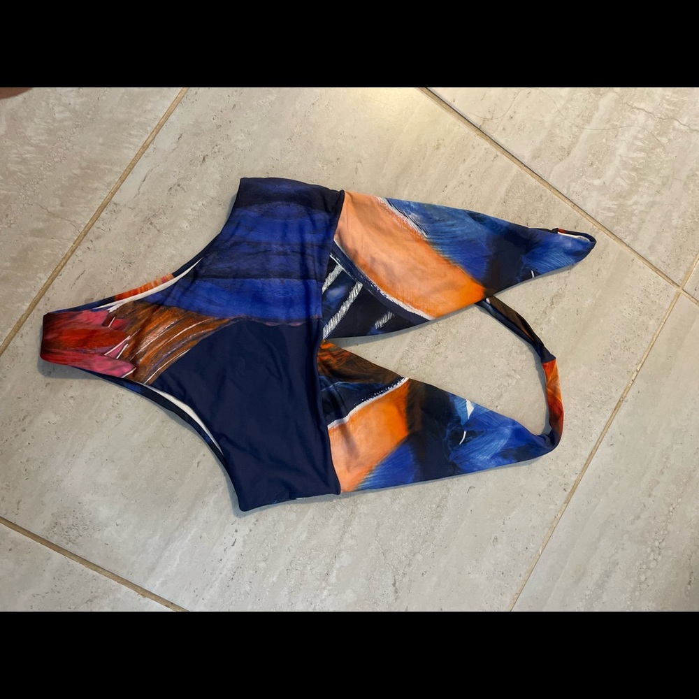 La gotta swimwear